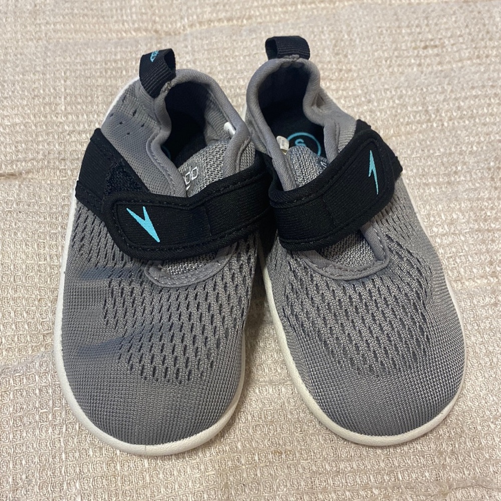 Speedo Water Shoes 5-6T Toddler